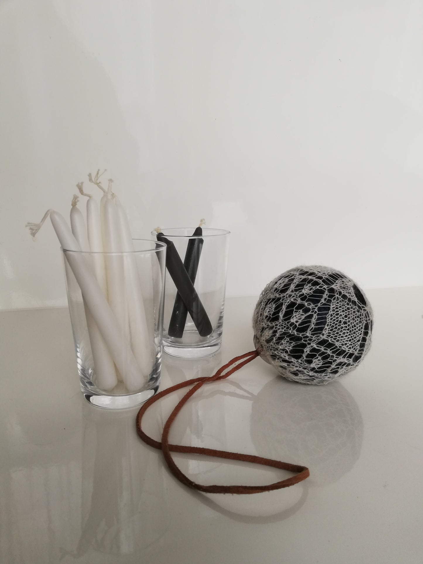 Fine Shetland Lace Magazine (PDF) Issue 2.2018 / A Lace Bauble