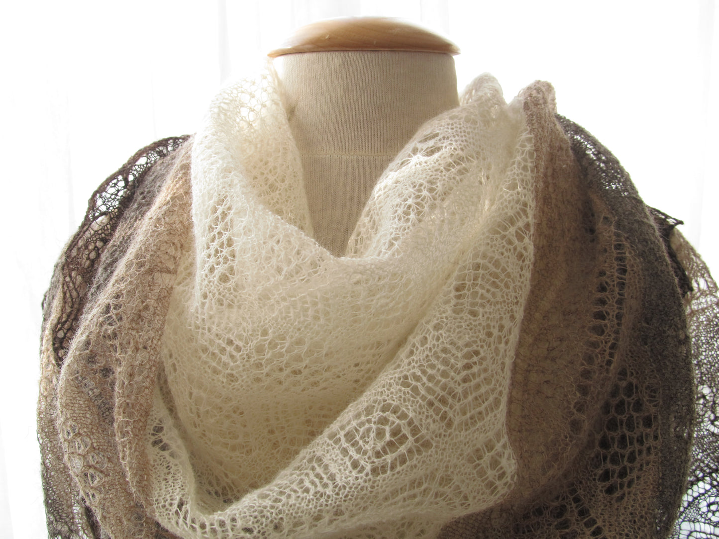 Fine Shetland Lace Magazine (PDF) ISSUE 1.2018 (no pattern included)